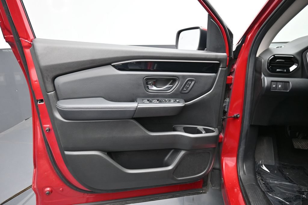 Used 2025 Honda Pilot EX-L image 18