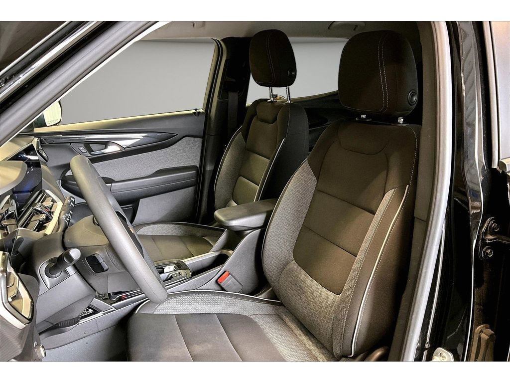 Used 2025 Chevrolet TrailBlazer LT FWD image 26