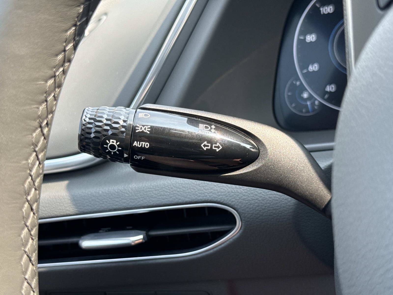 Used 2021 Hyundai Sonata Limited FWD image 11