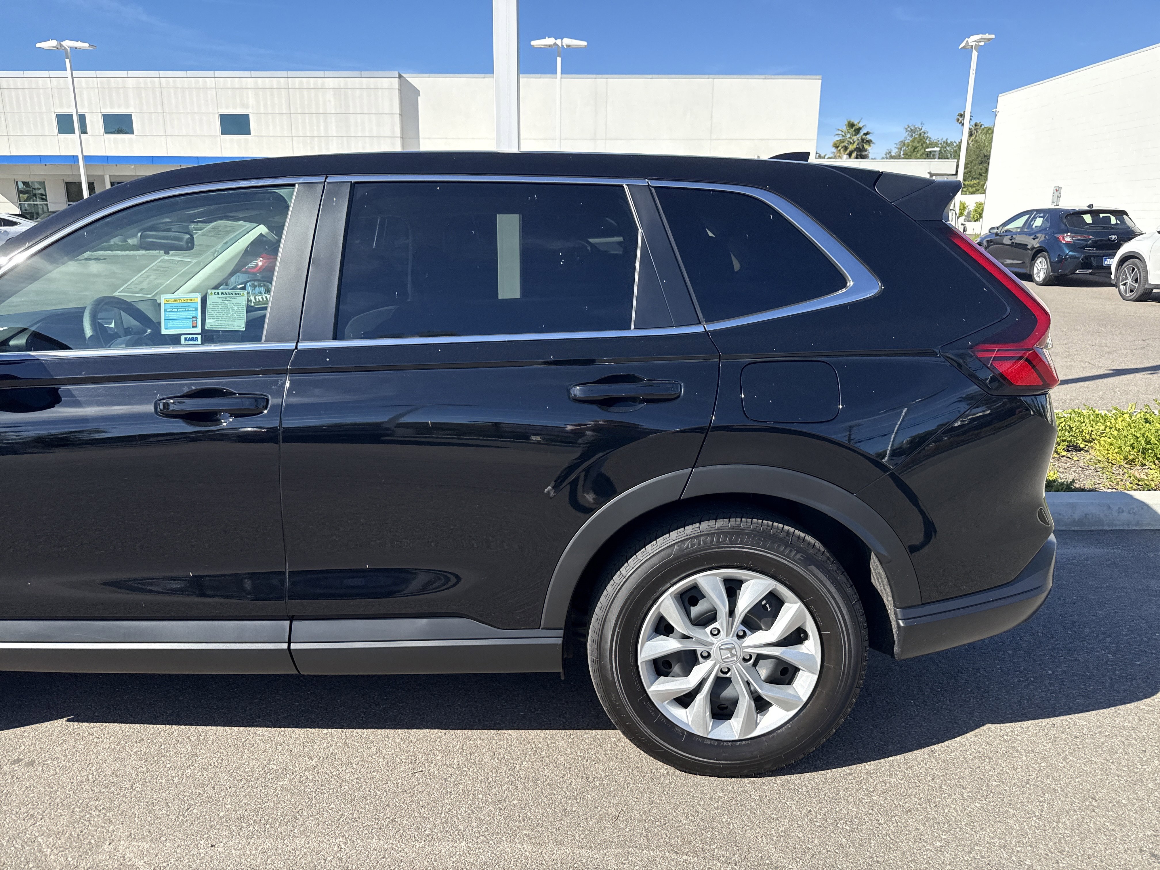 Certified 2025 Honda CR-V LX image 3