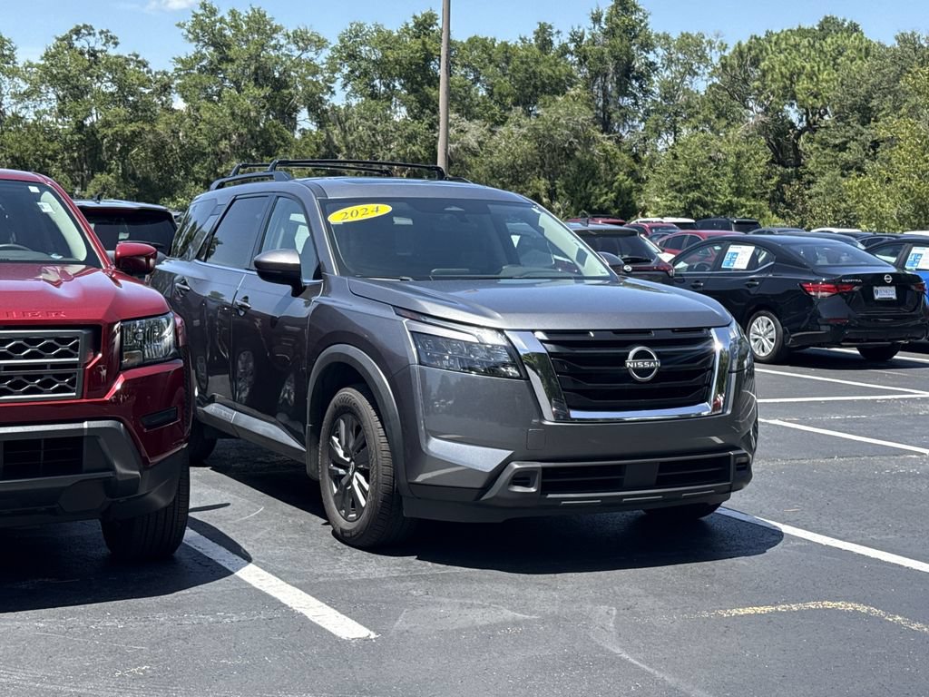 Certified 2024 Nissan Pathfinder SV w/ SV Premium Package