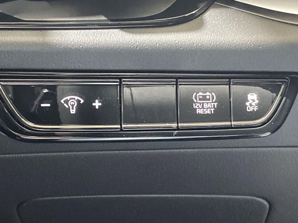 New 2026 Kia Niro LX FWD image 19