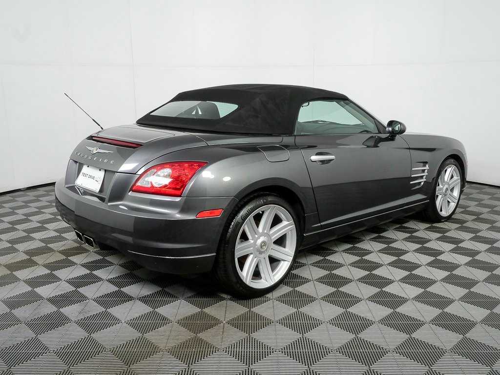 Used 2005 Chrysler Crossfire Limited image 22