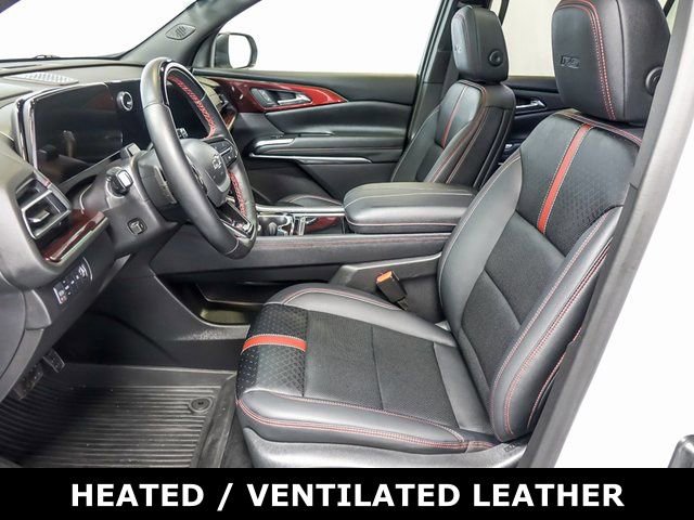 Certified 2024 Chevrolet Traverse RS image 12