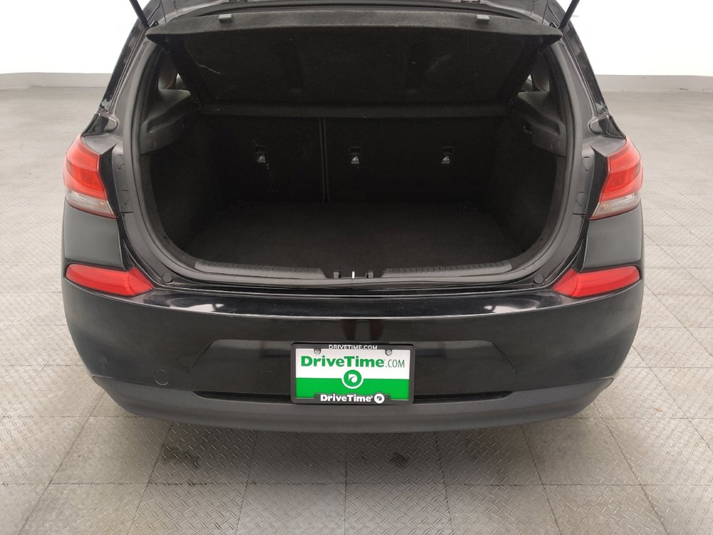 Used 2018 Hyundai Elantra GT FWD image 29