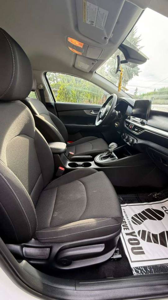 Used 2021 Kia Forte LXS FWD image 8
