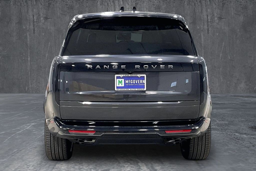 Used 2025 Land Rover Range Rover Long Wheelbase SE AWD/4WD image 5