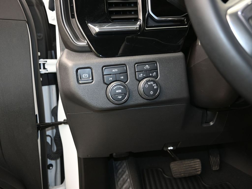 Certified 2023 Chevrolet Silverado 1500 LT image 13