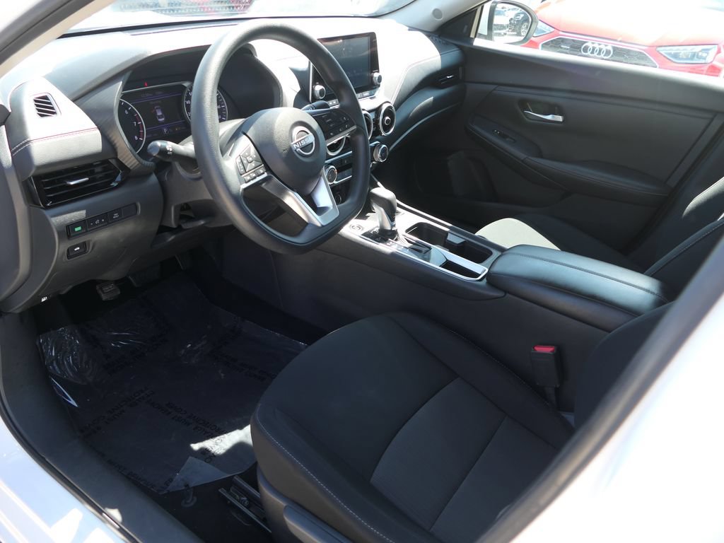 Used 2024 Nissan Sentra SV FWD image 10
