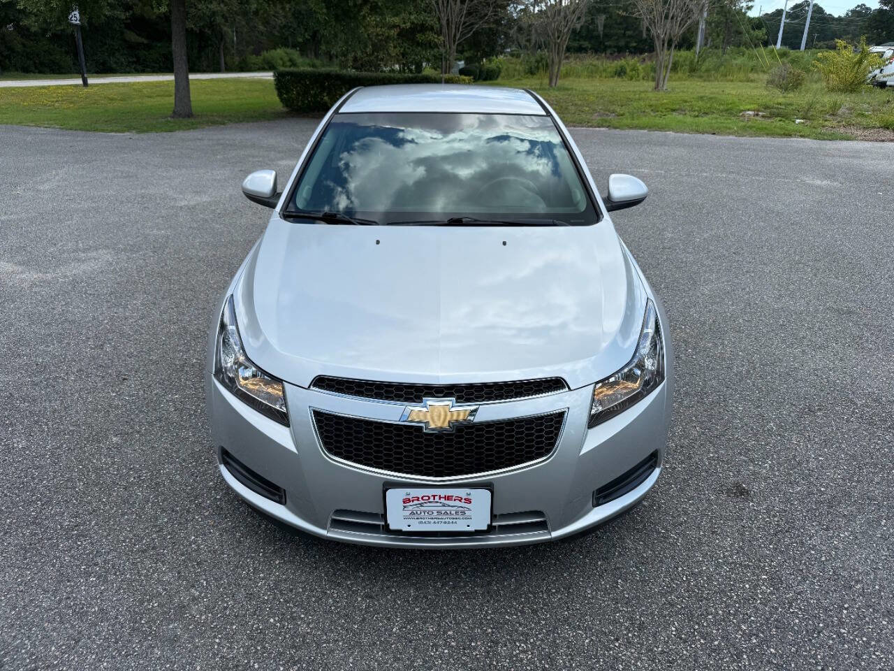 Used 2011 Chevrolet Cruze LT FWD image 2