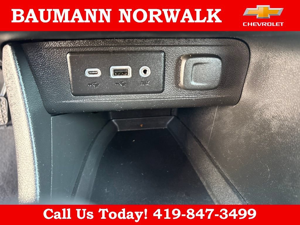 Used 2023 Buick Encore GX Select FWD image 33