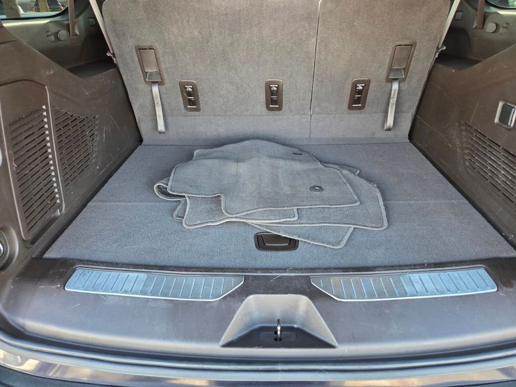 Used 2021 Chevrolet Suburban Z71 AWD/4WD image 19