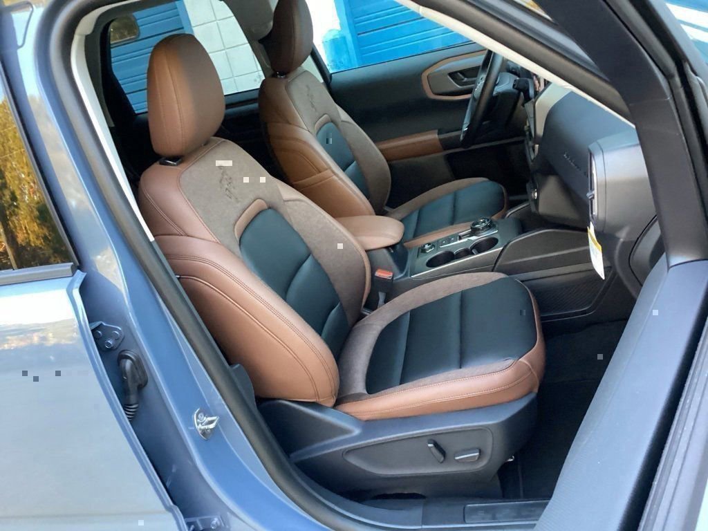 New 2025 Ford Bronco Sport Outer Banks w/ Outer Banks Tech Package+ AWD/4WD image 32