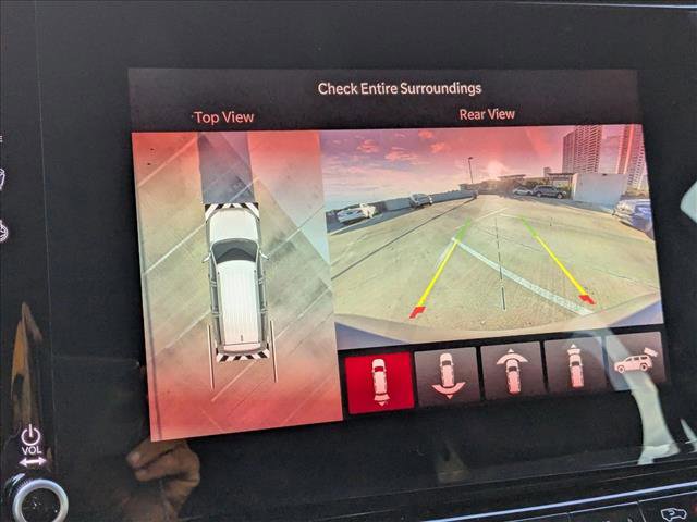 Used 2023 Jeep Wagoneer Series III w/ Rear Seat Video Group 1 image 12