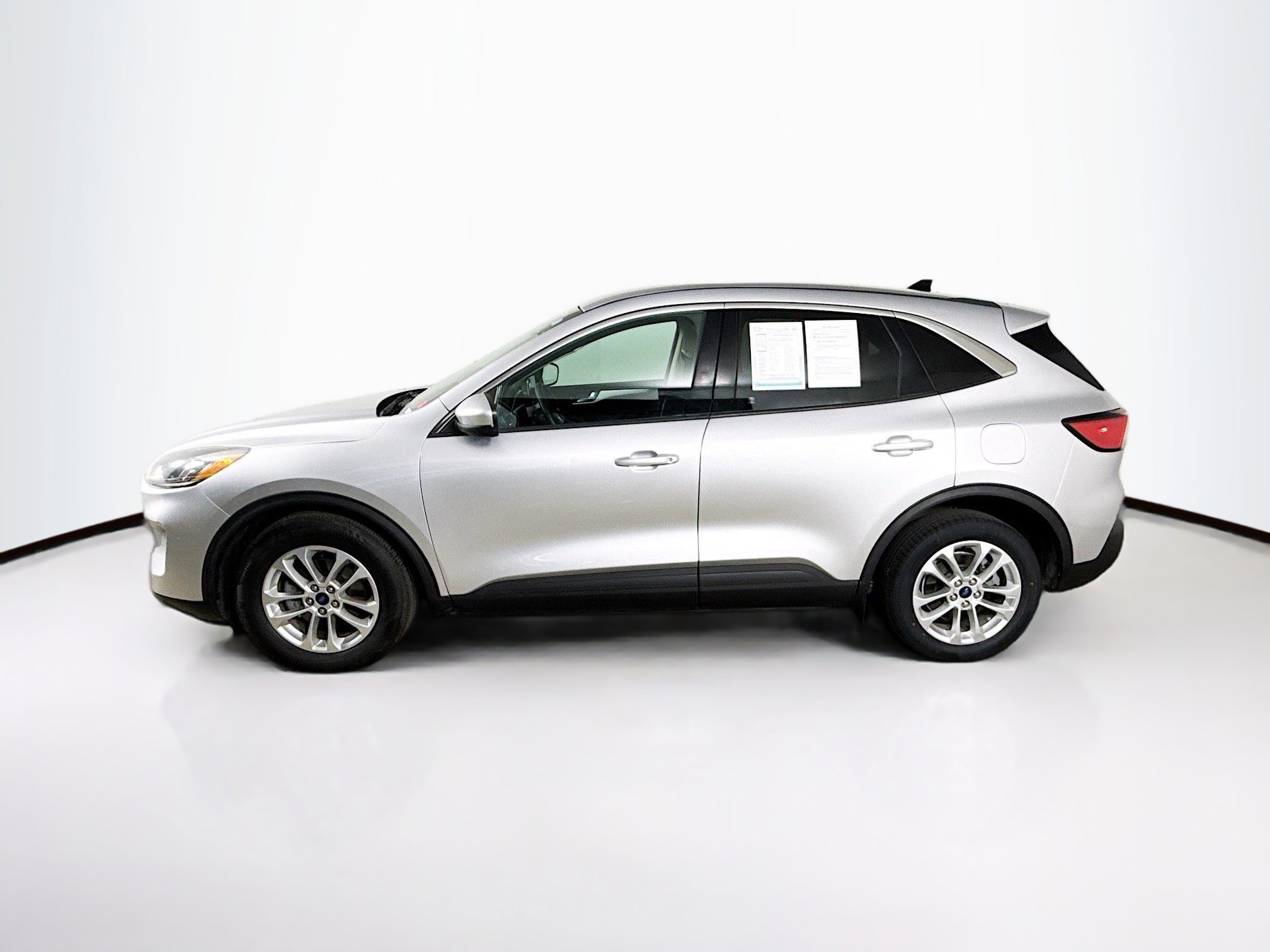 Used 2020 Ford Escape SE image 7