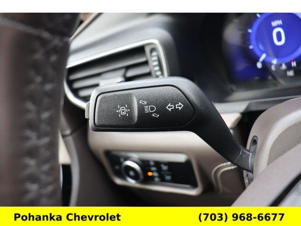 Used 2023 Ford Explorer Platinum w/ Technology Package image 10