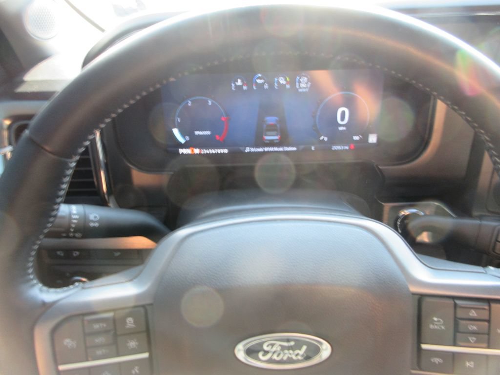 Used 2024 Ford F250 Lariat w/ Lariat Ultimate Package AWD/4WD image 34