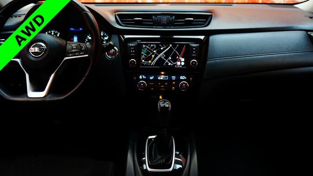 Used 2018 Nissan Rogue SV w/ Premium Package AWD/4WD image 35