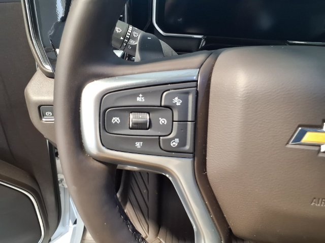Used 2026 Chevrolet Silverado 1500 LTZ w/ LTZ Premium Package AWD/4WD image 8