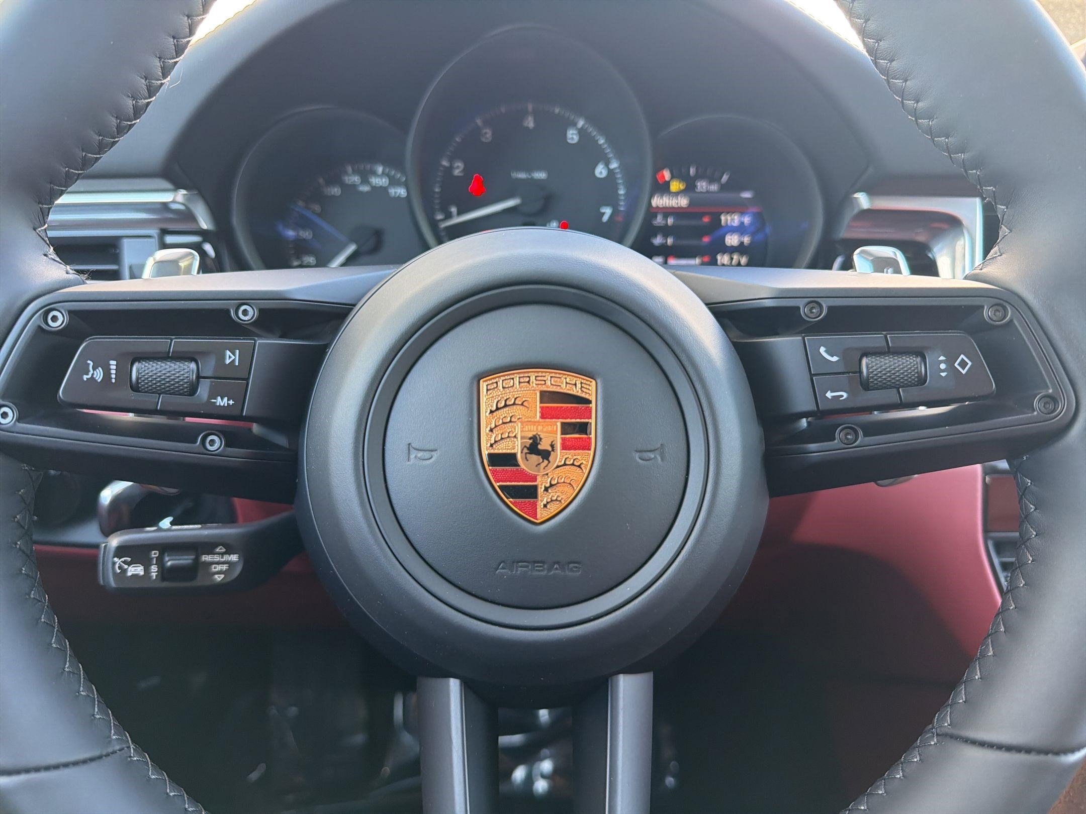 New 2026 Porsche Macan AWD/4WD image 21