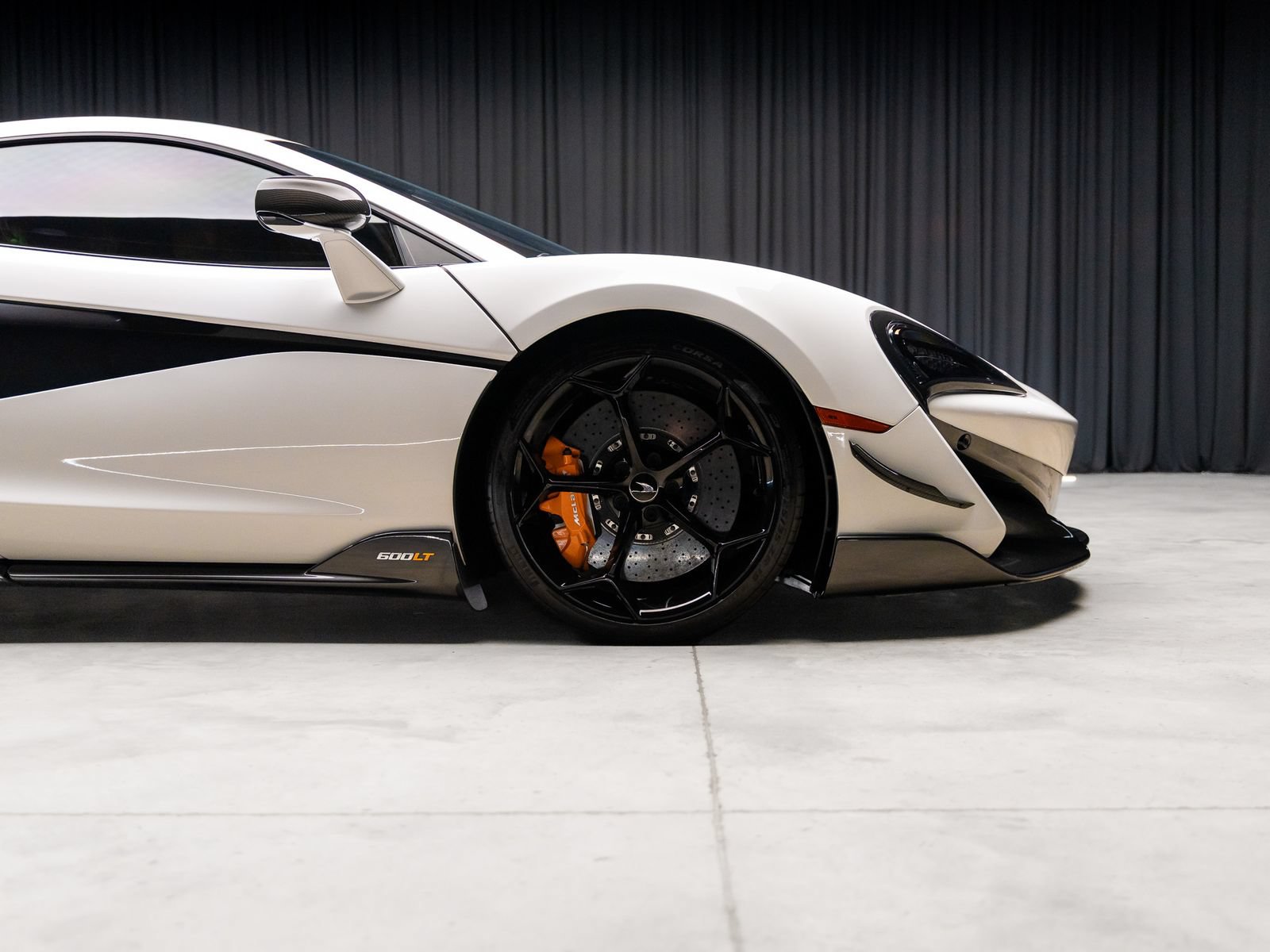 Used 2019 McLaren 600LT RWD image 35
