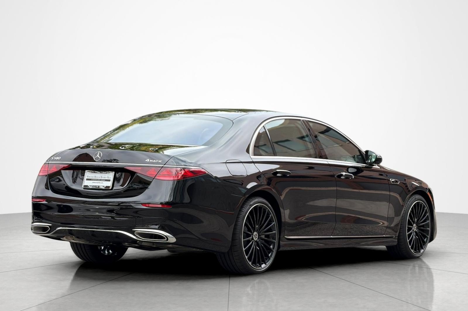 New 2027 Mercedes-Benz S 580 4MATIC Sedan image 5