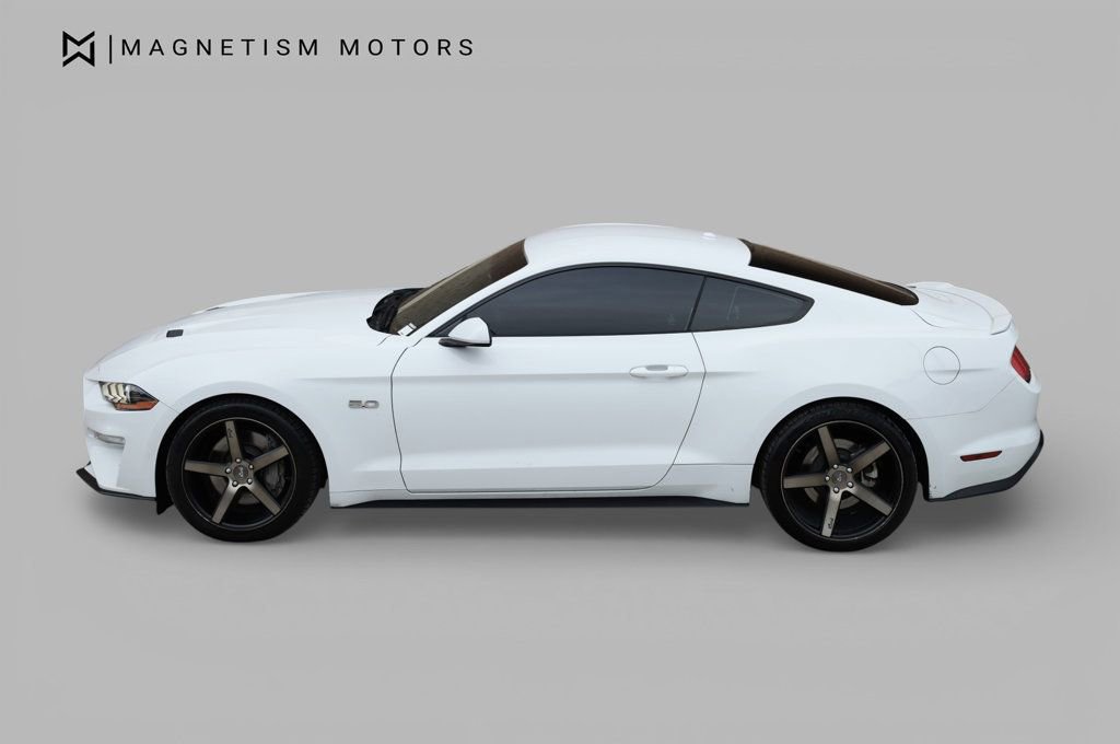 Used 2019 Ford Mustang GT image 3