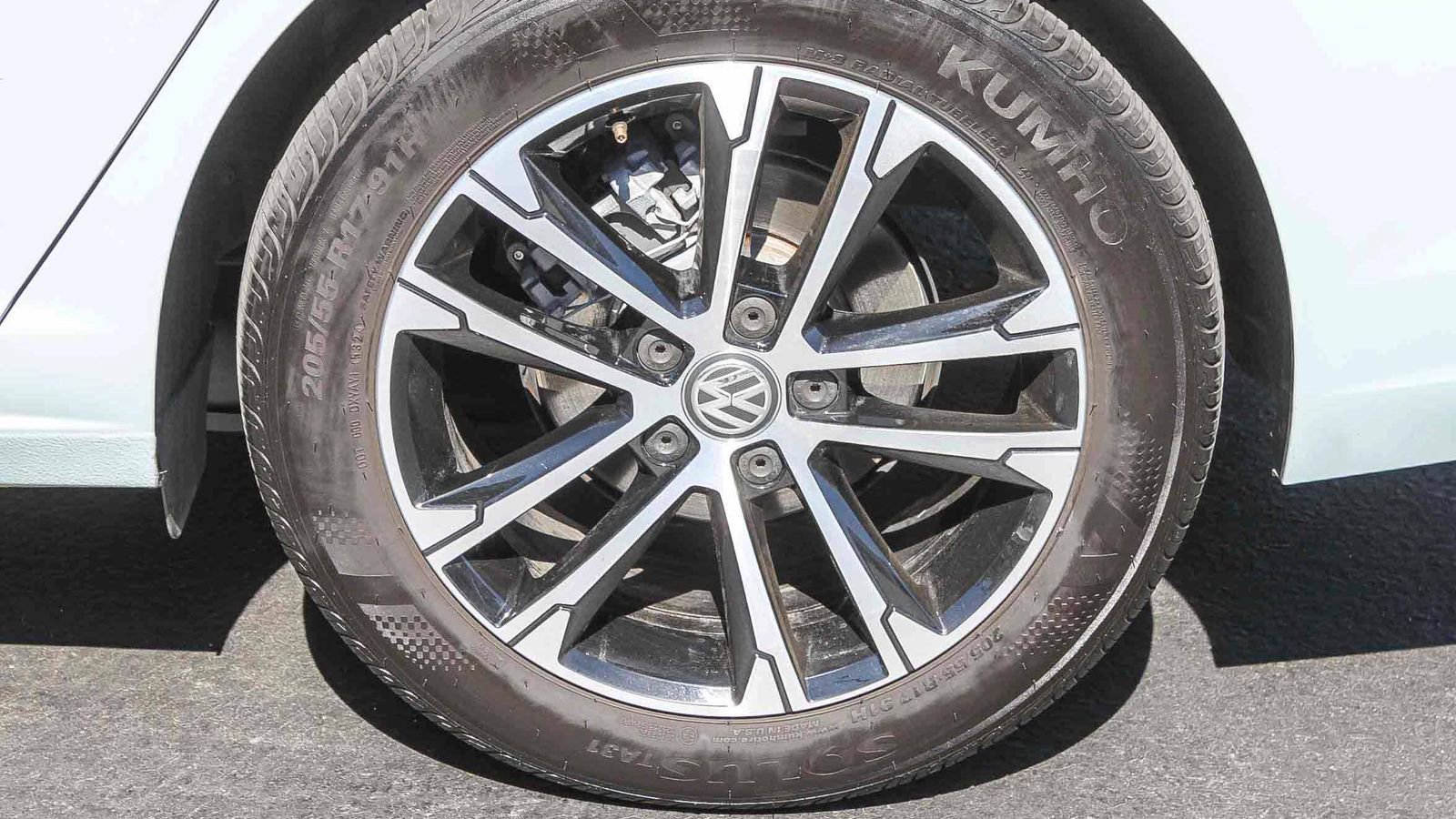 Used 2025 Volkswagen Jetta Sport image 11