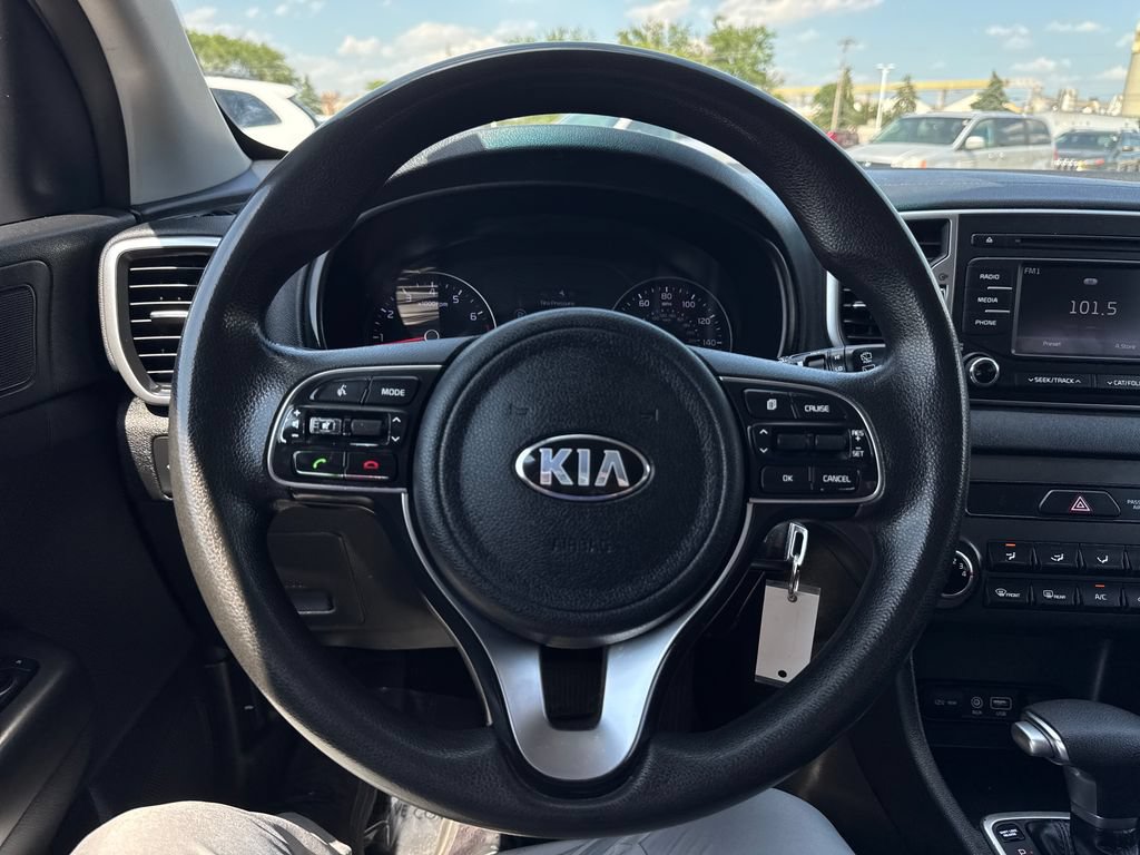 Used 2019 Kia Sportage LX AWD/4WD image 16