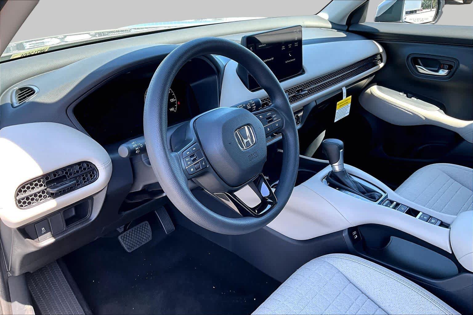 New 2027 Honda HR-V LX image 8