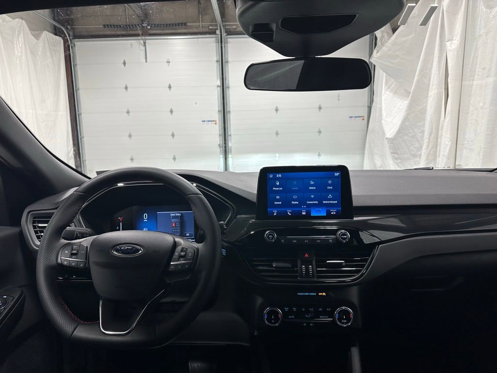 Used 2025 Ford Escape ST-Line AWD/4WD image 16