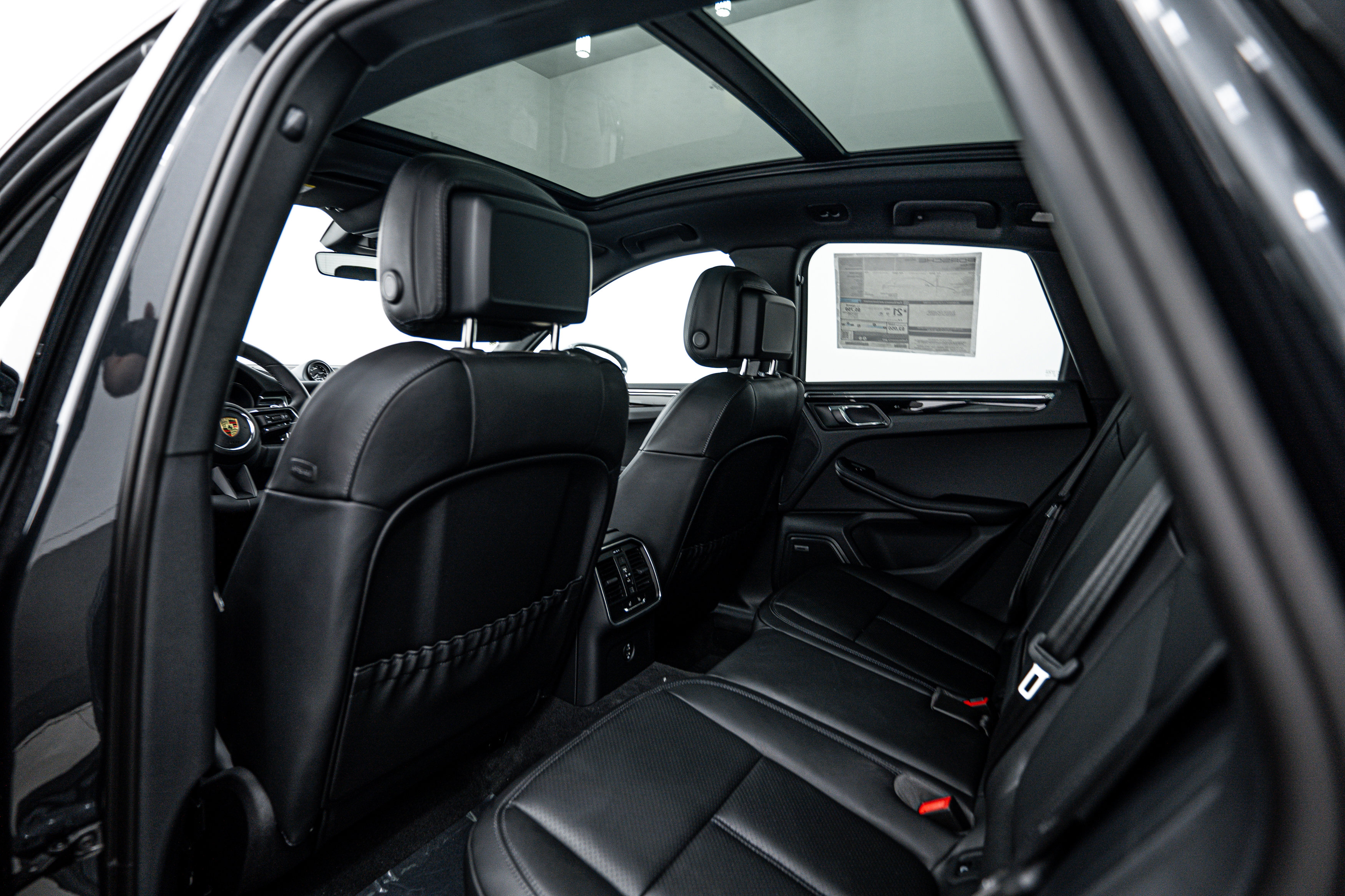 New 2025 Porsche Macan image 22