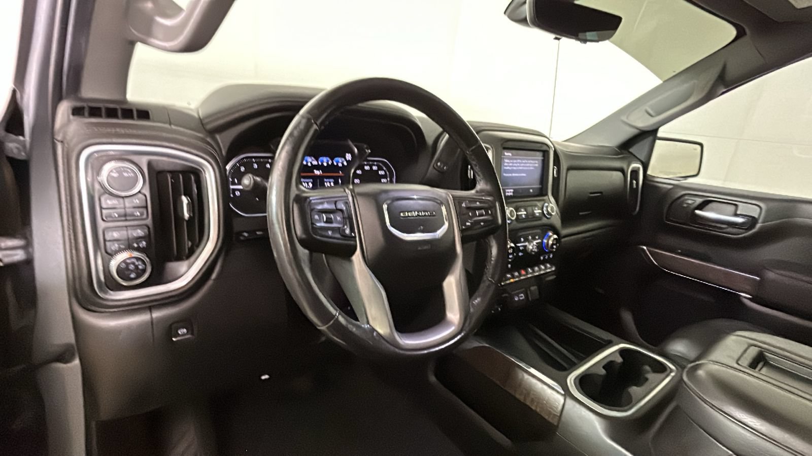 Used 2022 GMC Sierra 1500 Denali w/ Denali Reserve Package AWD/4WD image 17