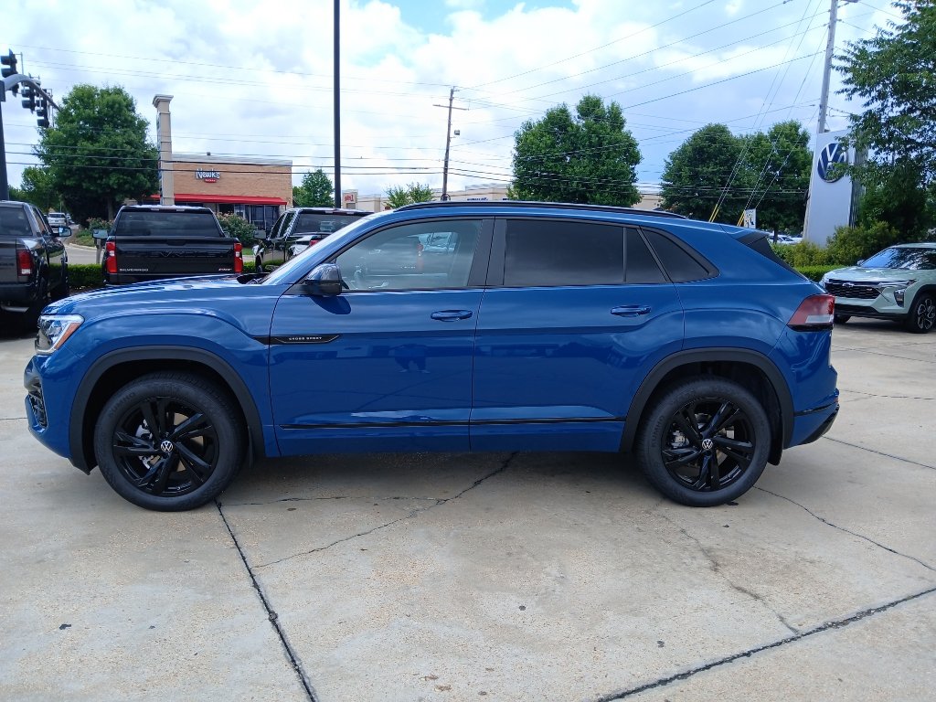 New 2026 Volkswagen Atlas Cross Sport SEL R-Line AWD/4WD image 5