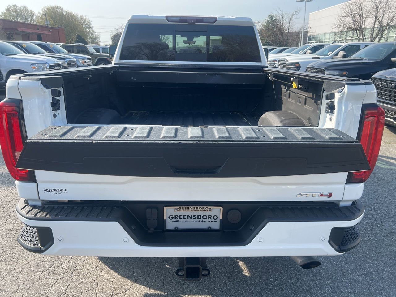 Used 2020 GMC Sierra 2500 AT4 w/ AT4 Premium Package image 15