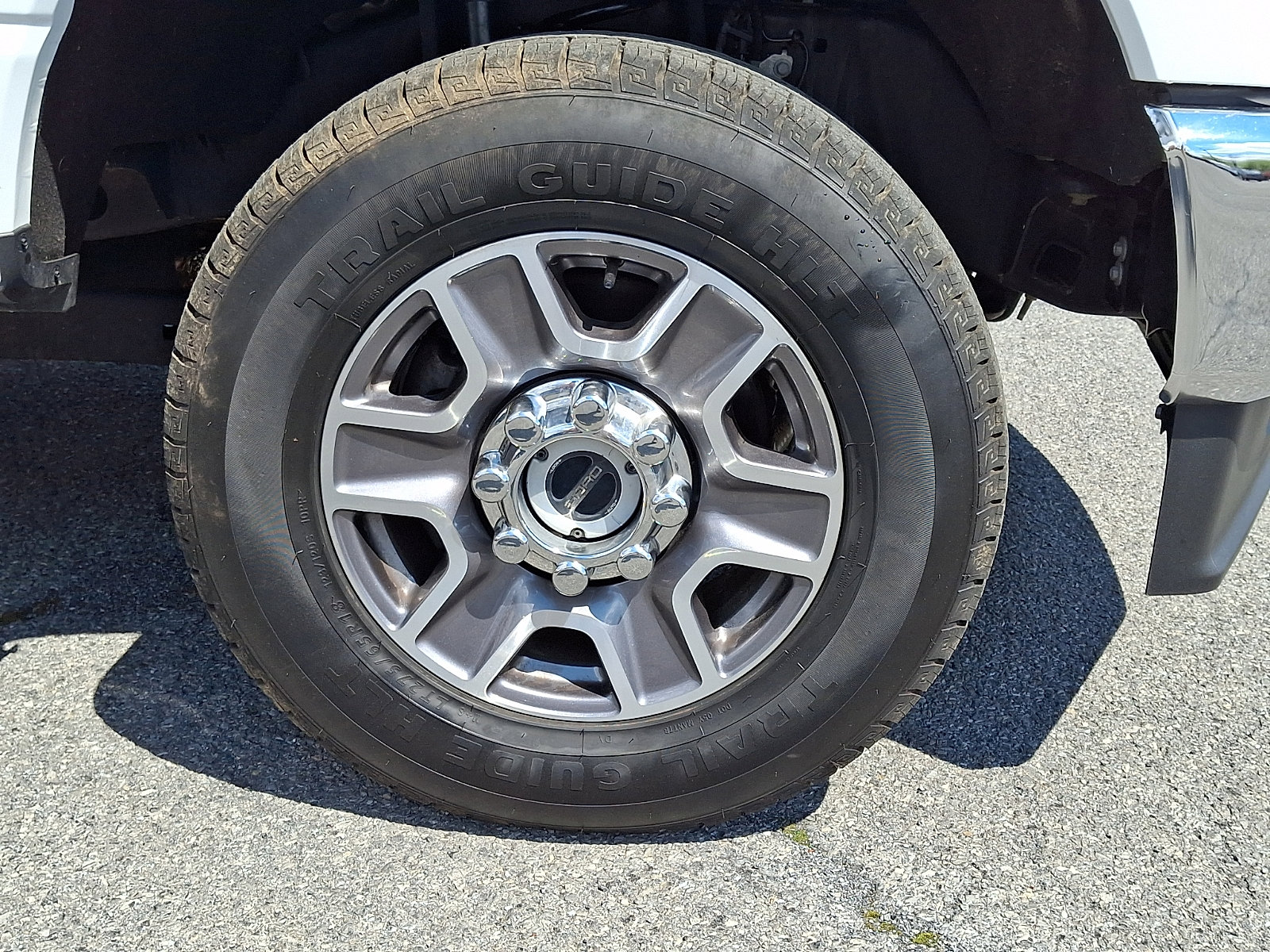 Used 2025 Ford F250 XLT w/ Snow Plow Prep Package AWD/4WD image 8