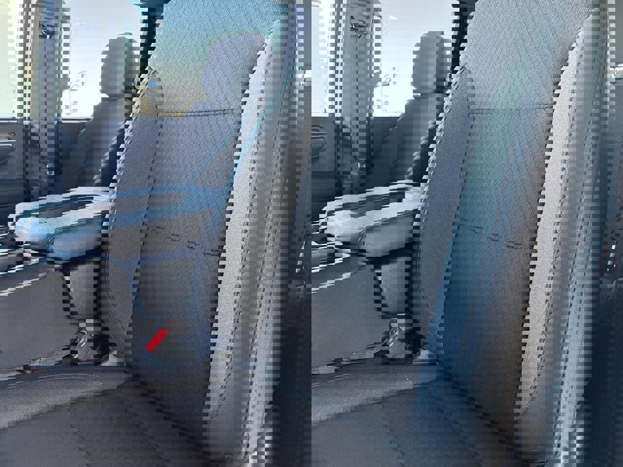 Used 2025 Chevrolet Silverado 2500 LT w/ Convenience Package AWD/4WD image 16