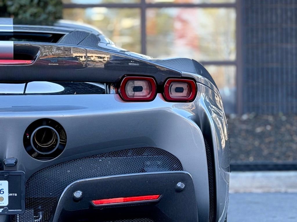 Used 2021 Ferrari SF90 Stradale image 18