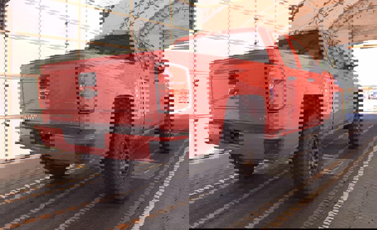 Used 2019 Chevrolet Silverado 1500 Custom w/ Custom Convenience Package image 12