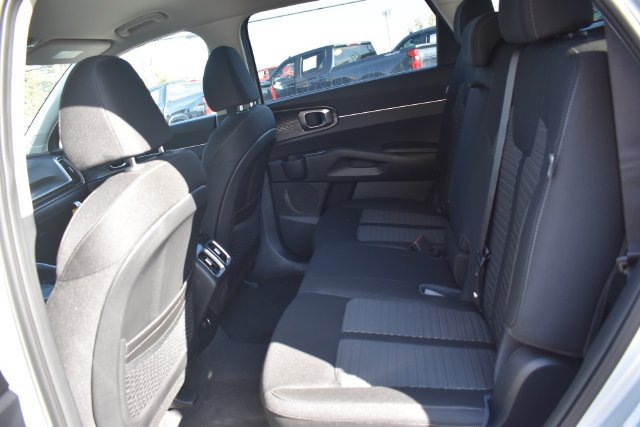 New 2026 Kia Sorento LX FWD image 17