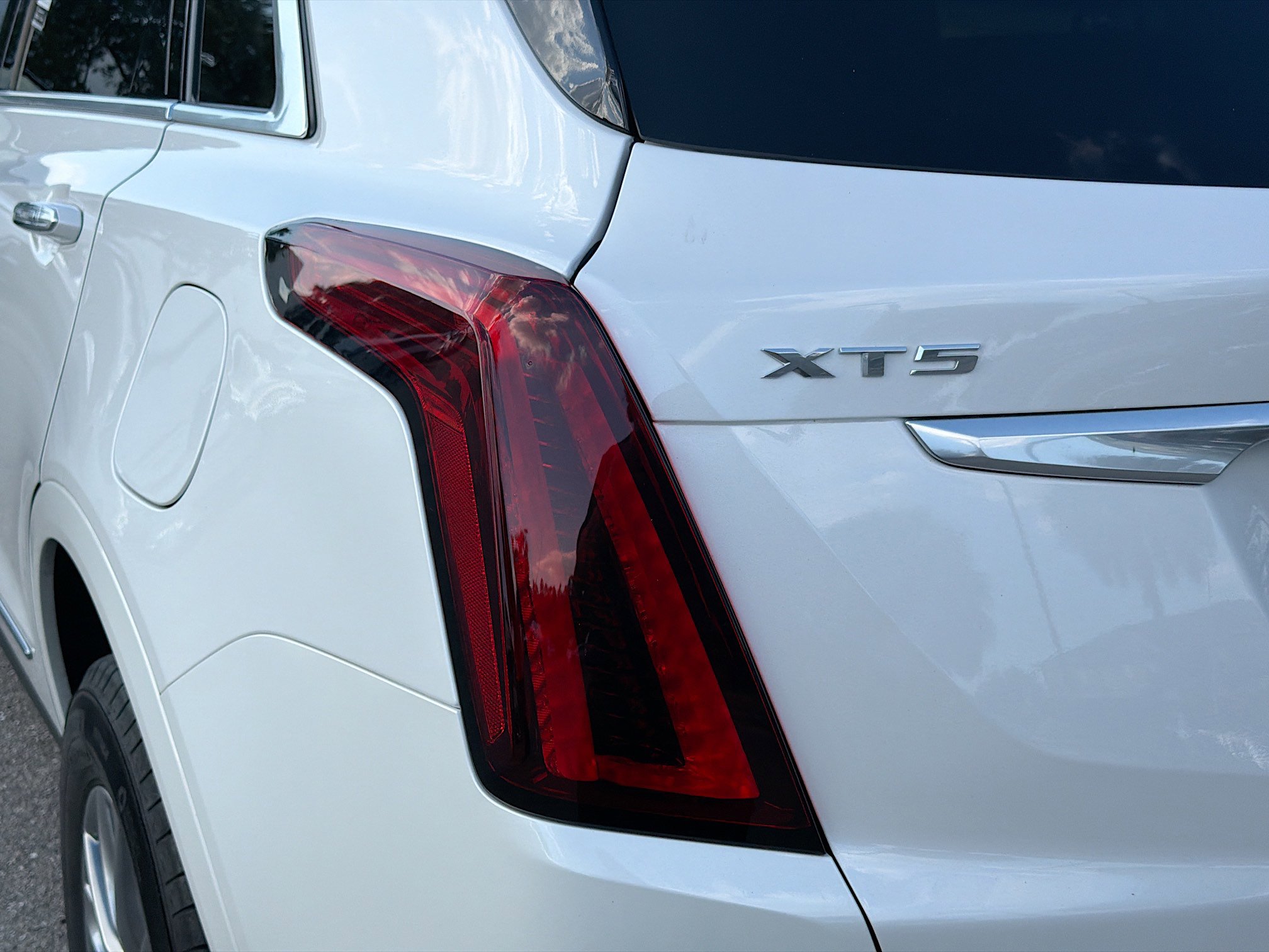 Used 2023 Cadillac XT5 Premium Luxury image 10