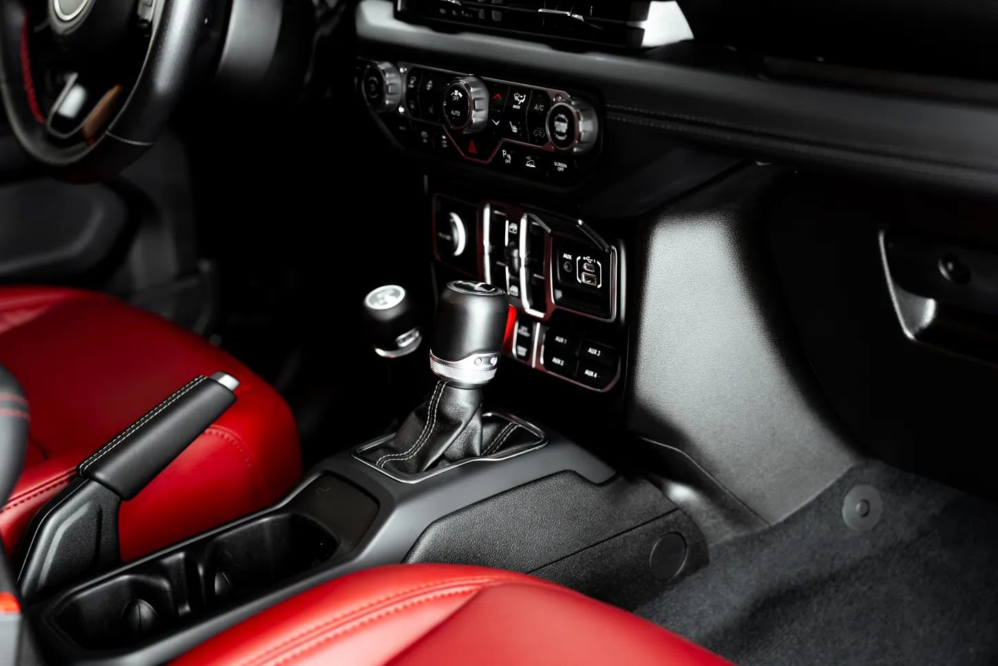 Used 2024 Jeep Wrangler Unlimited Rubicon 392 image 38