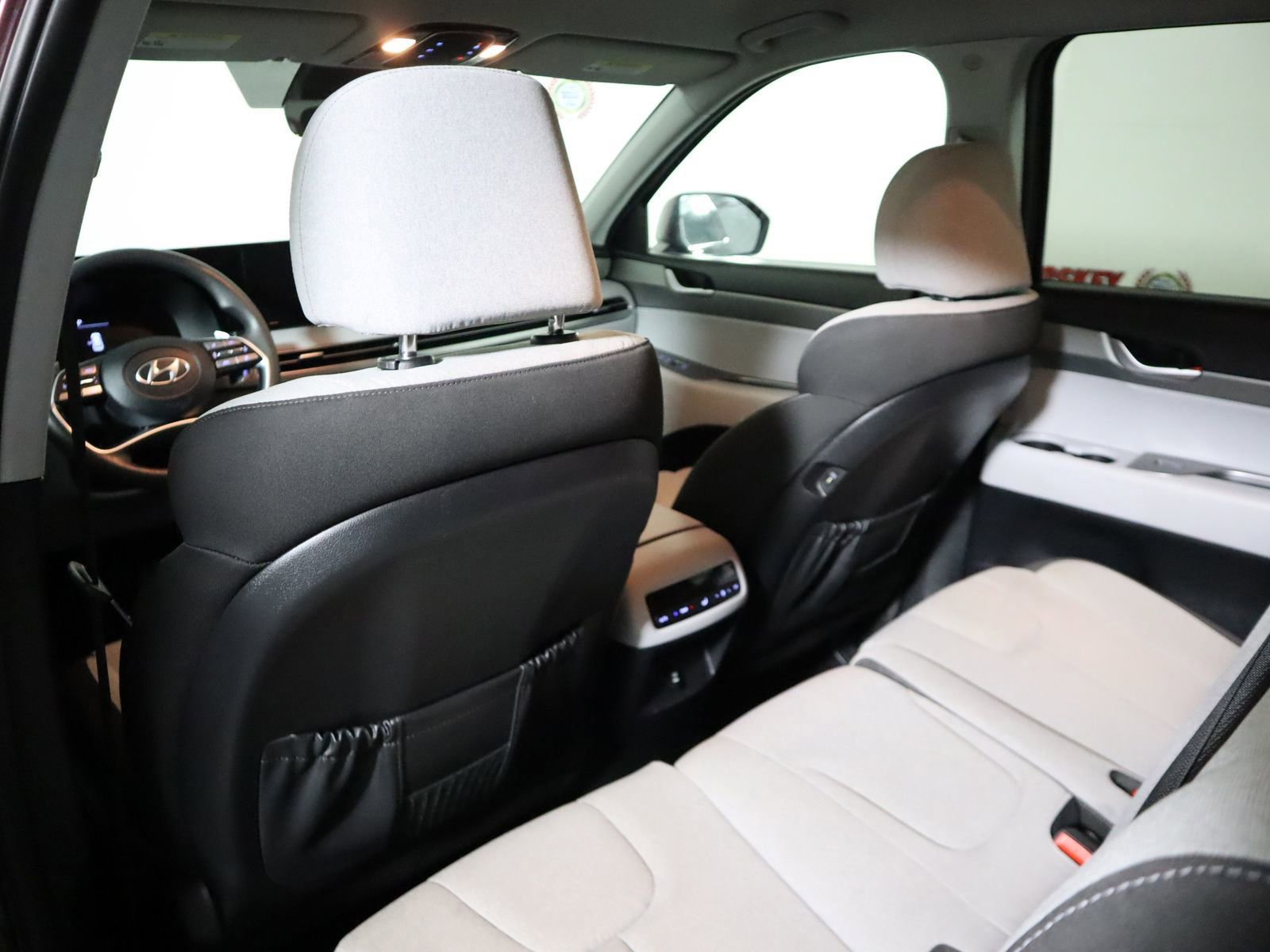 Used 2024 Hyundai Palisade SE image 52