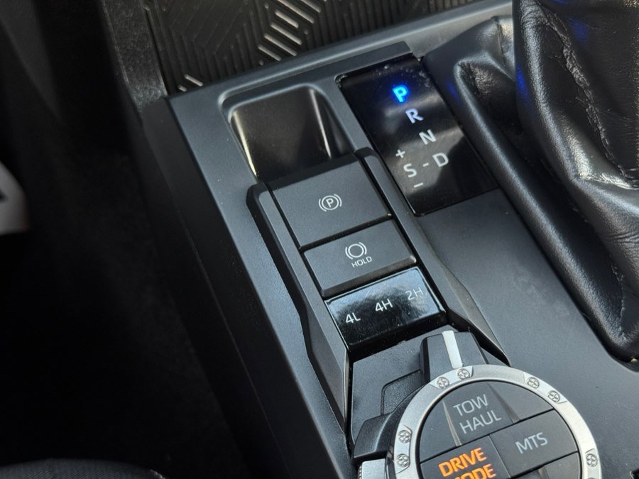 Used 2024 Toyota Tacoma TRD Off-Road AWD/4WD image 62