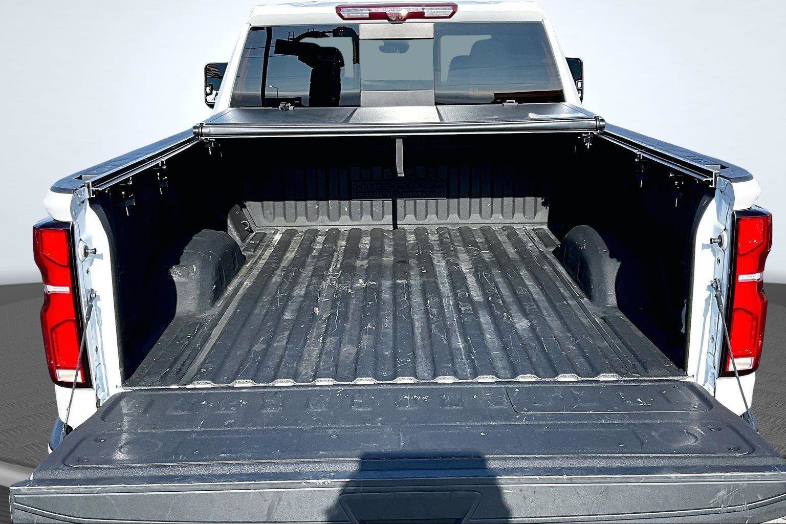 Used 2024 Chevrolet Silverado 2500 High Country w/ Technology Package image 5