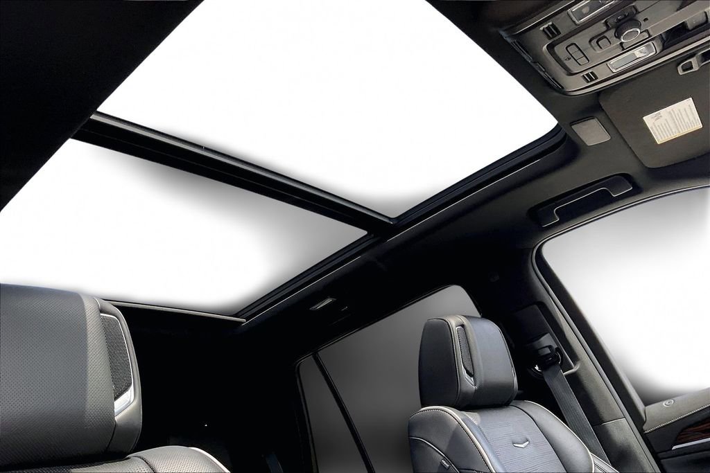 Used 2022 Cadillac Escalade Premium Luxury image 27