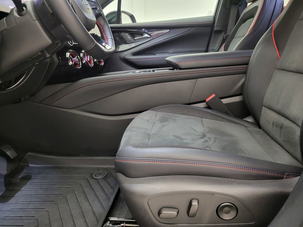 New 2026 Chevrolet Blazer EV RS image 4