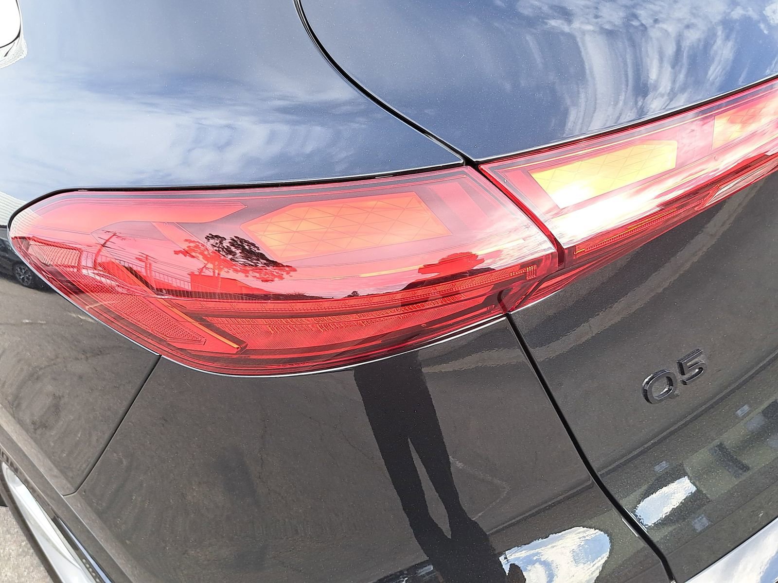 Certified 2025 Audi Q5 Prestige image 38