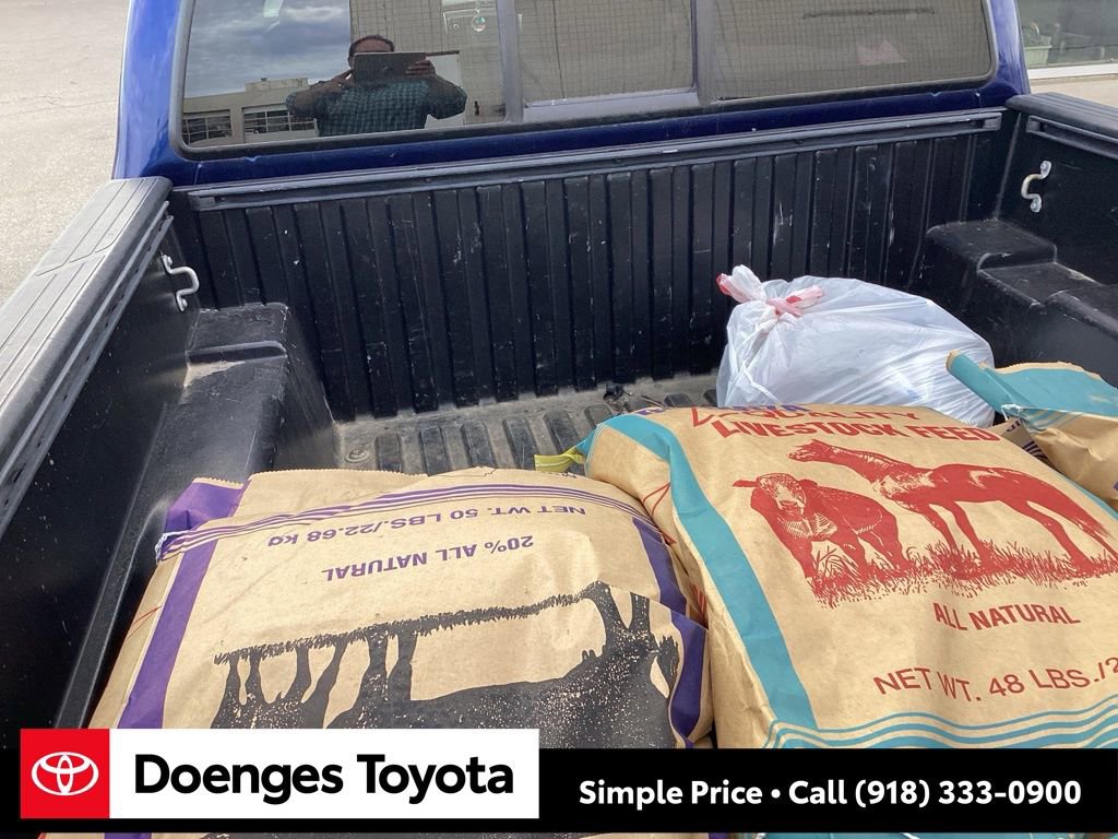 Used 2015 Toyota Tacoma 4x4 Double Cab image 14