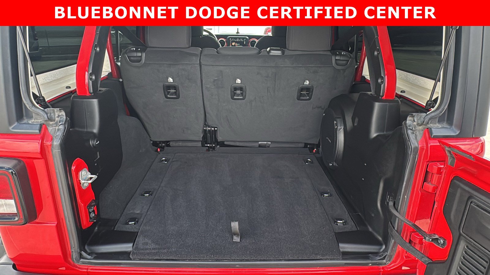 Used 2023 Jeep Wrangler Unlimited Rubicon w/ Cold Weather Group image 25